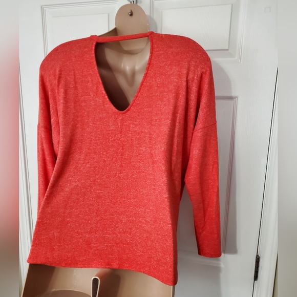 Daytrip Orange/White Marbled Cut-Out Top - Picture 7 of 11